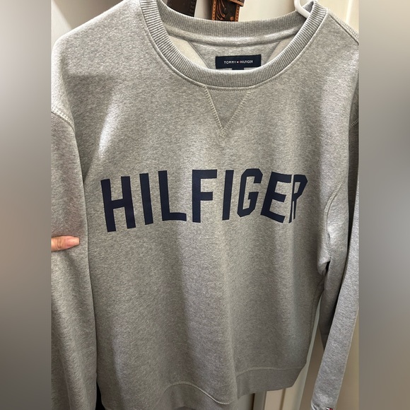 Crew Neck - Picture 1 of 4